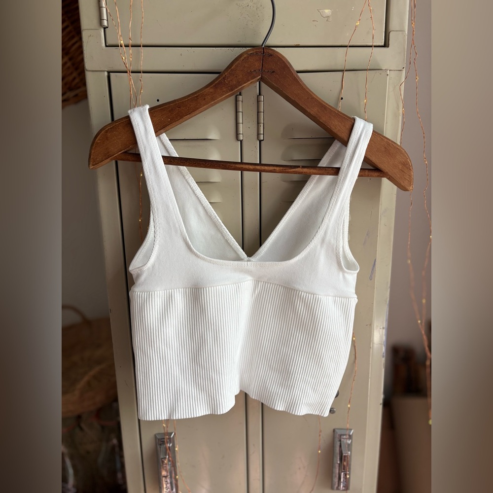 Becca Seamless Knit Tank Top - Picture 9 of 9